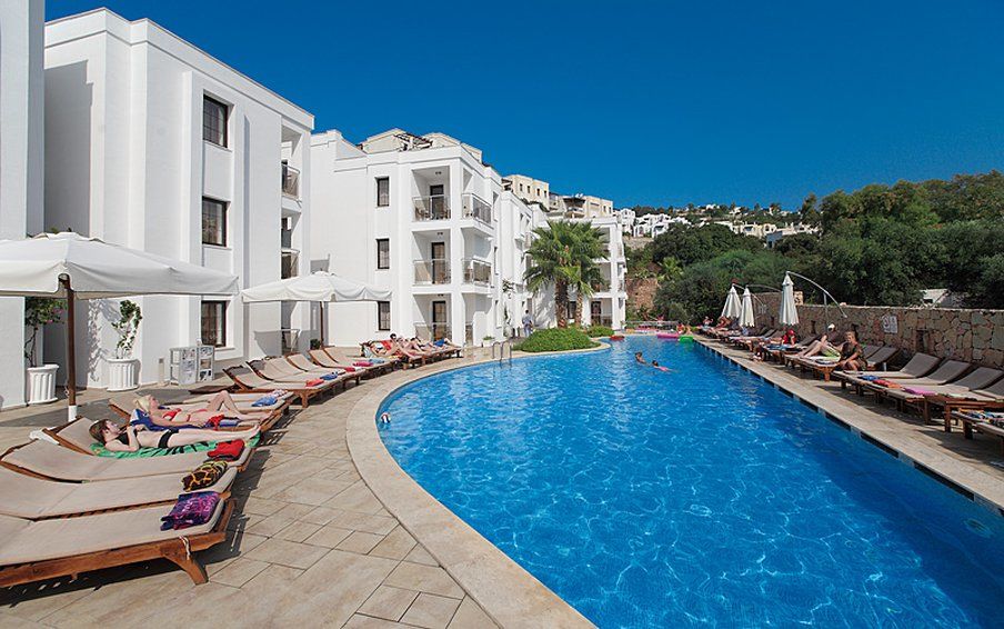 Costa Queen Suites Gümbet Kültér fotó