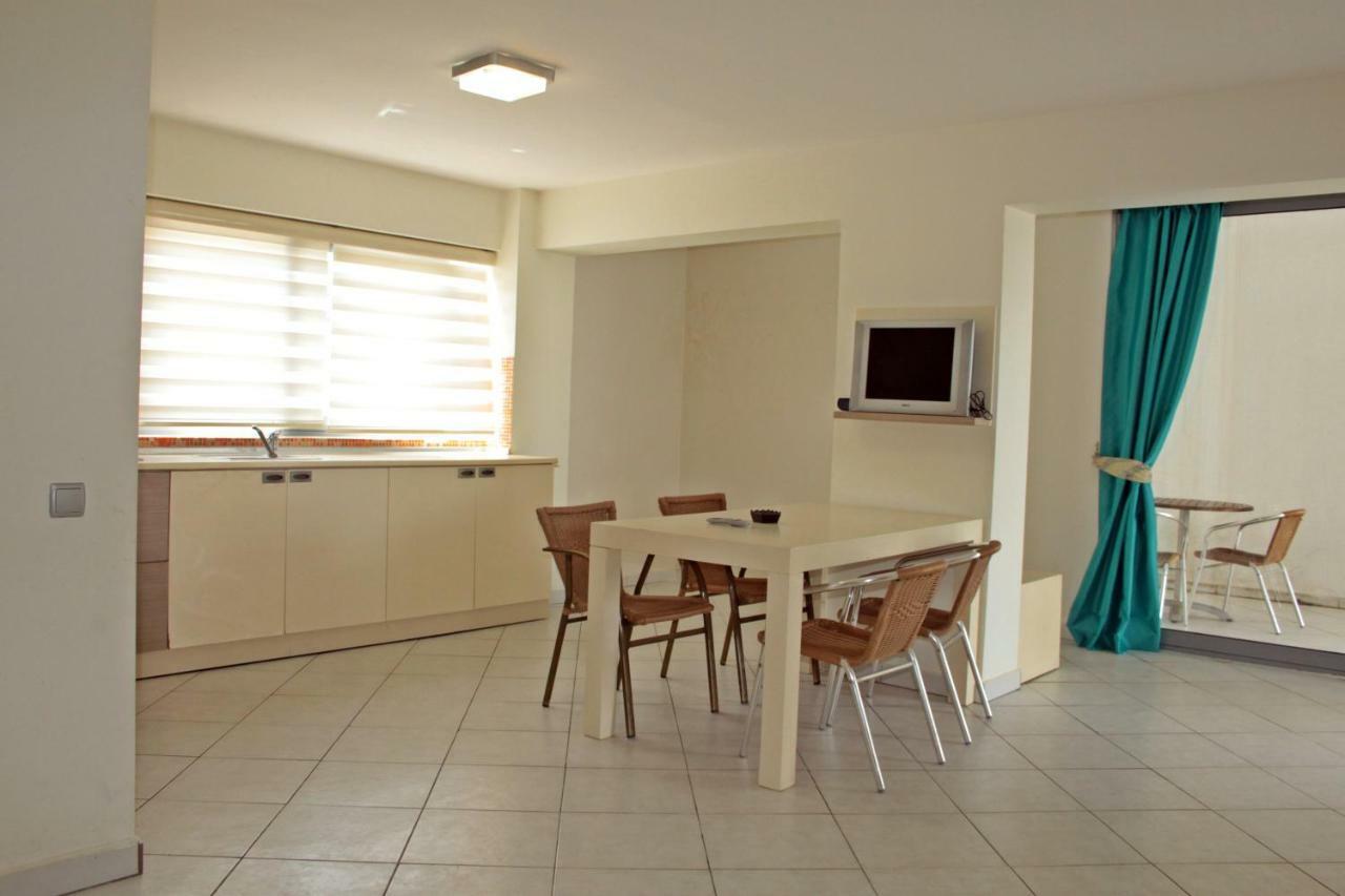 Costa Queen Suites Gümbet Kültér fotó