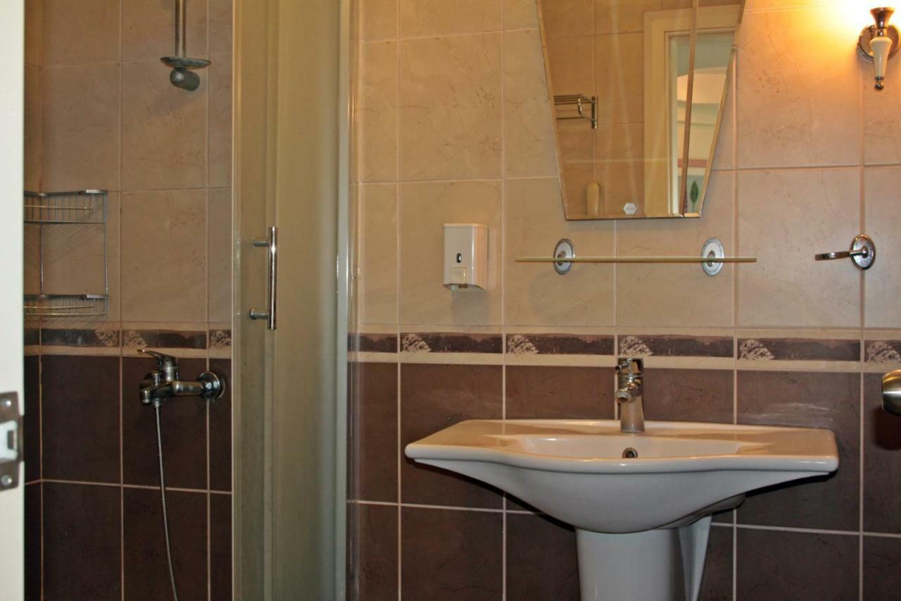 Costa Queen Suites Gümbet Kültér fotó